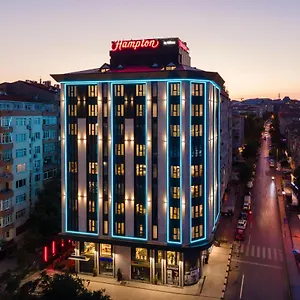 3* فندق Hampton By Hilton Merter